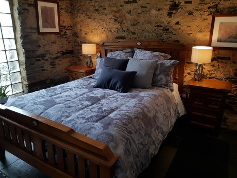 William Hunt's Retreat - Redwood Studio - Yamba Accommodation 2