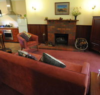 Wintarni Olives Cottage - Yamba Accommodation