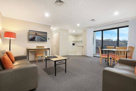 Wollongong Serviced Apartments - Yamba Accommodation 3