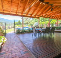 Wombat Hollow - Yamba Accommodation