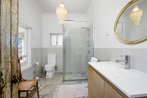 WOOLWAY - Yamba Accommodation 2