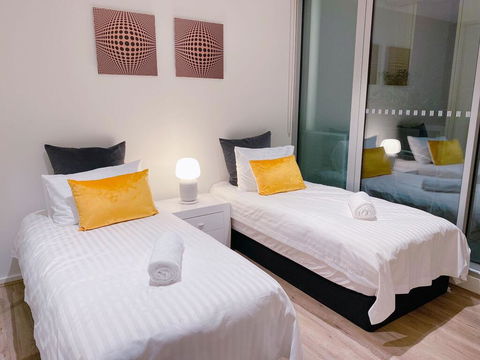 Xu's Residence@888 Collins St - Yamba Accommodation 3