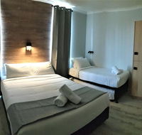 Yamba Central Hotel and Backpackers - Yamba Accommodation
