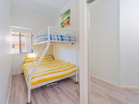 Yamba Daze - Sunset - Pet Friendly - Yamba Accommodation 2