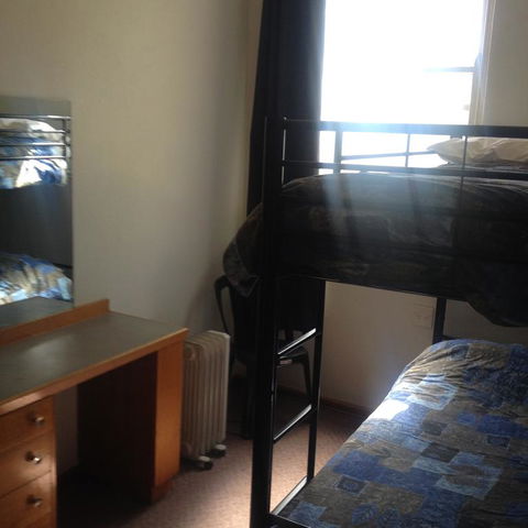 Young Budget Accommodation - Yamba Accommodation 3