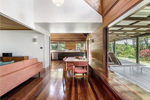 Your Luxury Escape - Cedar View - Yamba Accommodation 1