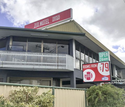 ZED MOTELS Tropical Gateway - Yamba Accommodation 0