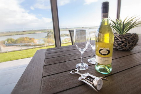 Serenity And Sweeping Murray River Views - Yamba Accommodation 2