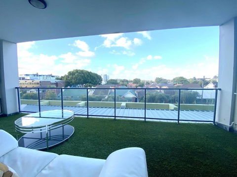 A Cozy 2B2B Apartment Near Airport & Train Station - Yamba Accommodation 3
