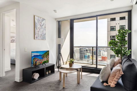 A 2BR Apt Near Melbourne Central Amazing Views - Yamba Accommodation 1