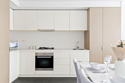 A 2BR Apt Near Melbourne Central Amazing Views - Yamba Accommodation 2