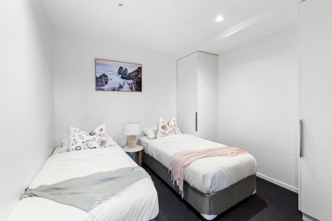 A 2BR Apt Near Shrine Of Remembrance FREE Parking - Yamba Accommodation 3