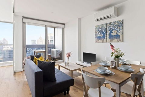 A Comfy 2BR Apt W City Views Near Southern Cross - Yamba Accommodation 1