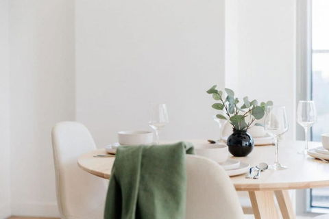 A Cozy Apt With City Views Near Crown Casino - Yamba Accommodation 3