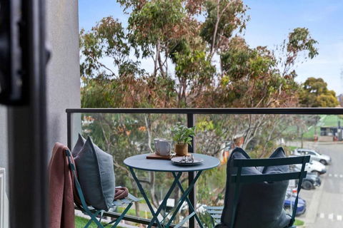A Cozy & Modern Apt Near To Flemington Races - Yamba Accommodation 2