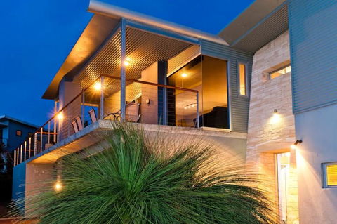 A La Plage Beach House - Yamba Accommodation 0