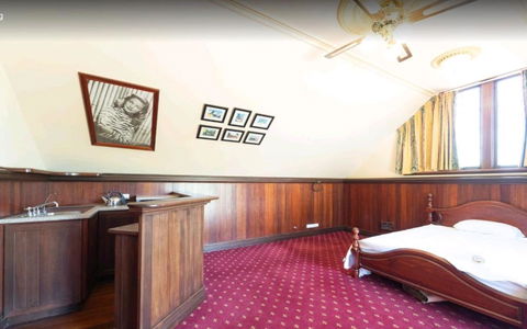 A Quiet King Room With Julia Balcony And Free Parking - Yamba Accommodation 2