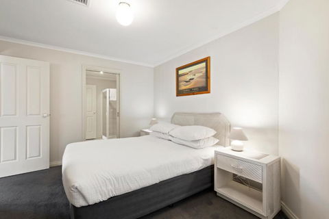 A Stones Throw - Yamba Accommodation 4