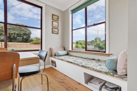 A Wave From It All - Yamba Accommodation 4