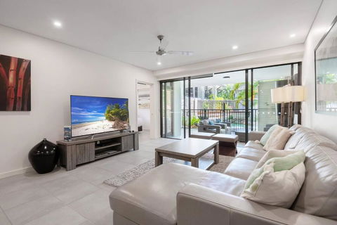 A Well-deserved Beachside Resort Retreat - Yamba Accommodation 4
