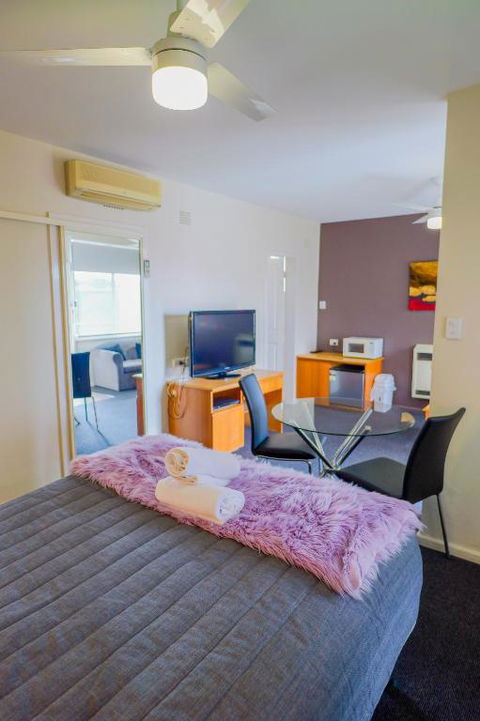 Abbotsleigh Motor Inn - Yamba Accommodation 3