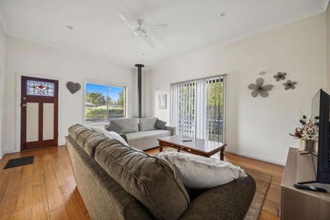 Abbott Abode - Yamba Accommodation 3