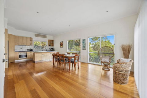 Abbott Abode - Yamba Accommodation 4