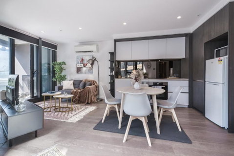 Absolute Luxury 1br Apt Mq Poolgym - Yamba Accommodation 0