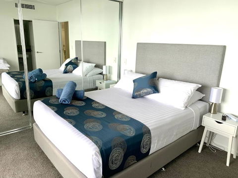 Absolute Waterfront - Tropical Oasis Over The Water - Yamba Accommodation 3