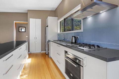 Achilles - Yamba Accommodation 3