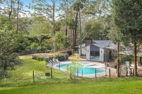 Acreage Estate -Ponies -Tennis Court -Spa - Yamba Accommodation 0