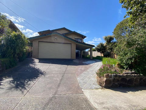 ADA Homestay - Yamba Accommodation 0