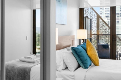 Adelaide CBD Oasis - 2BR Realm Retreat - Level 19 - Yamba Accommodation 3