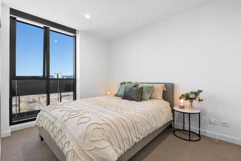 Adelaide City Oasis: Parking, Pool, Gym, Cinema, Inc. - Yamba Accommodation 0