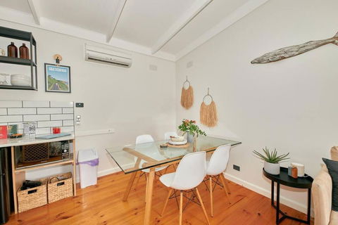 Adorable Beach Shack In The Heart Of Aireys Inlet - Yamba Accommodation 2