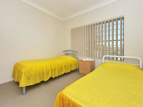 Adriana, 6/83-85 Ronald Avenue - Yamba Accommodation 4