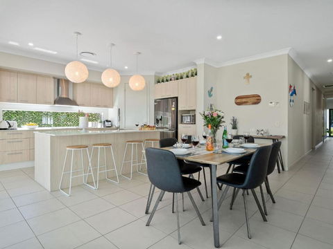 Adriatic Beach House - Yamba Accommodation 2