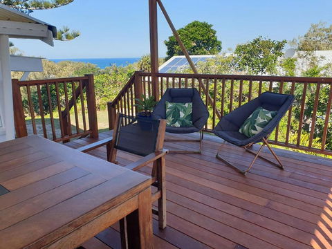 Ahoy Cottage By Discover Stradbroke - Yamba Accommodation 4
