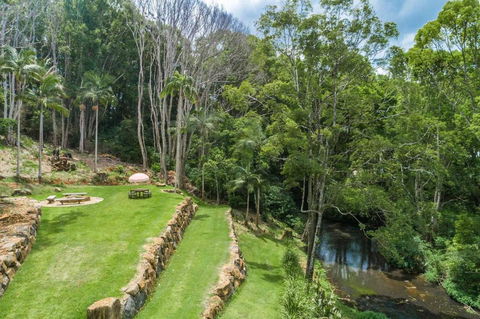 A Perfect Stay - Charlottes Web - Yamba Accommodation 2