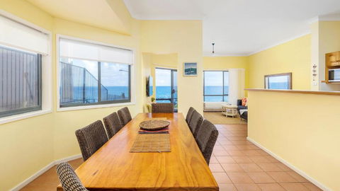 Absolute Oceanfront Portovenere - Yamba Accommodation 3