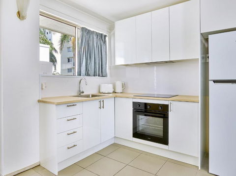 Affordable Accommodation In The Heart Of Surfers Paradise - Yamba Accommodation 4