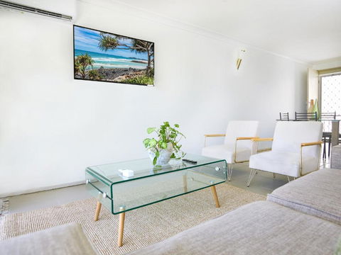 Affordable Accommodation In The Heart Of Surfers Paradise - Yamba Accommodation 1