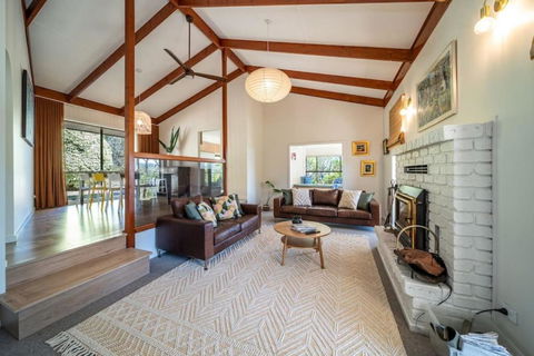 Adelaide Hills Retreat - Surrounded By Nature - Yamba Accommodation 3