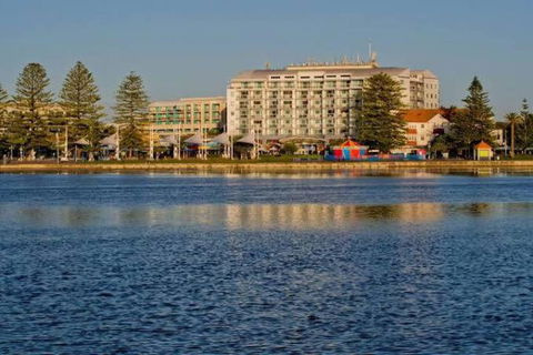 A-The Entrance Private Water Front 1 Bedroom Appartment At The Oaks - Yamba Accommodation 1