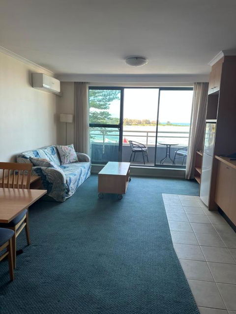 A-The Entrance Private Water Front 1 Bedroom Appartment At The Oaks - Yamba Accommodation 3