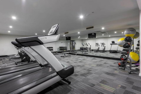 Amazing View In Large Apartment Barton ACT - Yamba Accommodation 2