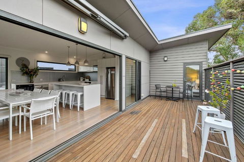 Aireys Delight - Yamba Accommodation 0