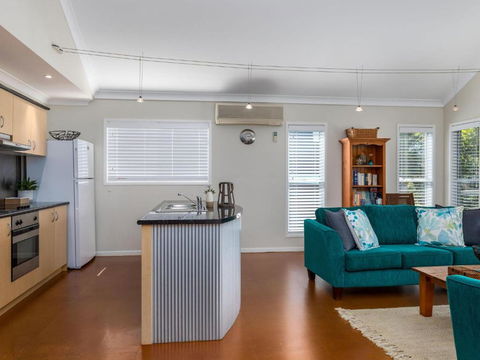 Akarana Beach House By Jervis Bay Rentals - Yamba Accommodation 4