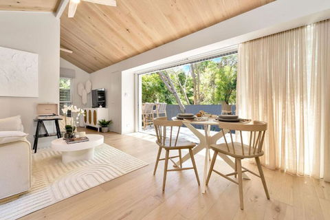 Akora Cabin At Hyams Beach - Yamba Accommodation 2