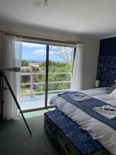 Al Mare - Mediterranean 4BR Retreat By The Sea - Yamba Accommodation 0